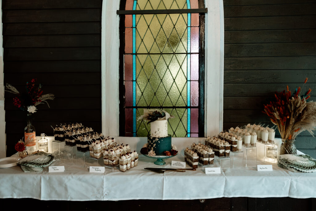 Wisconsin Wedding Photographer | Cree La Vie Stuios